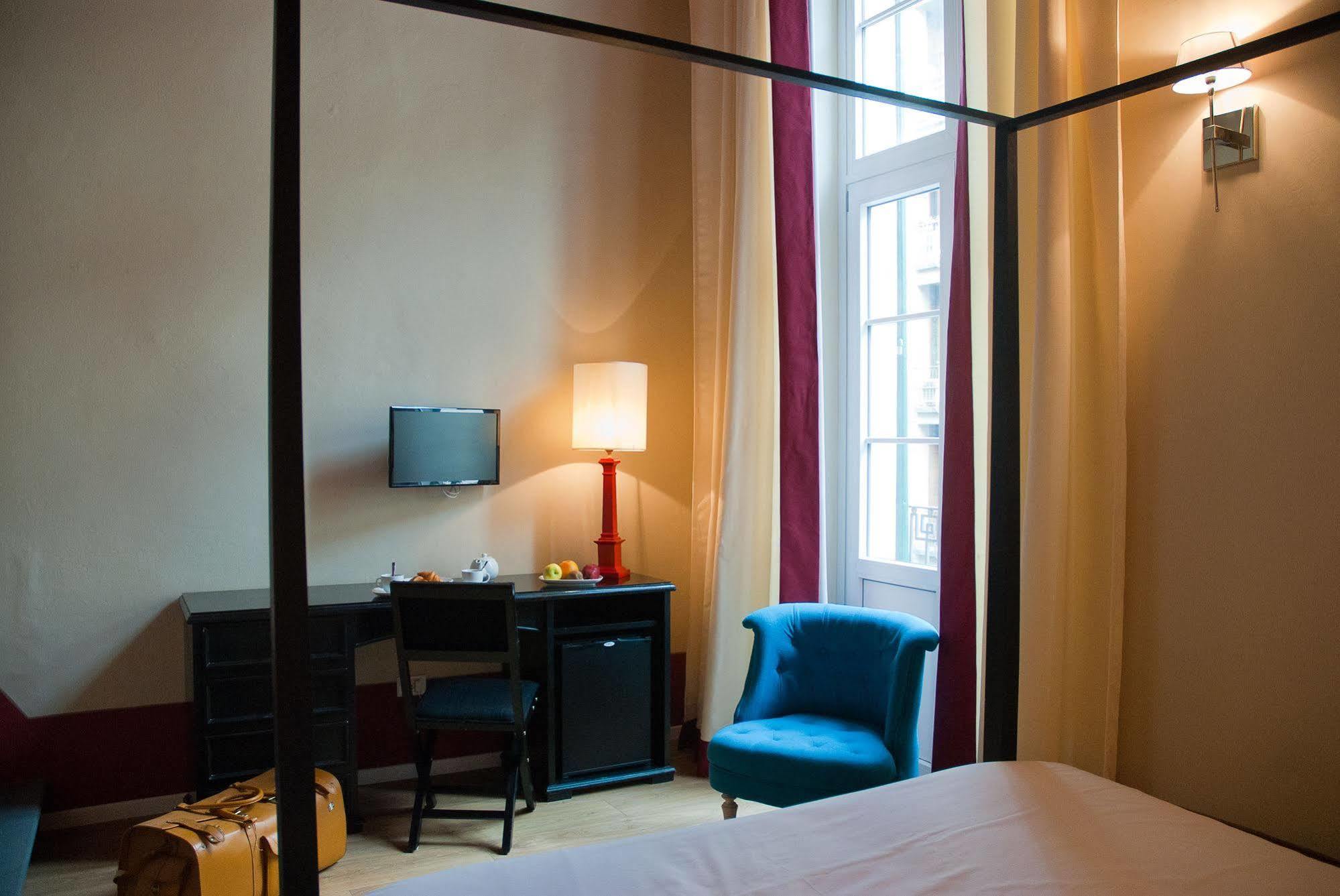 Black 5 Florence Room photo